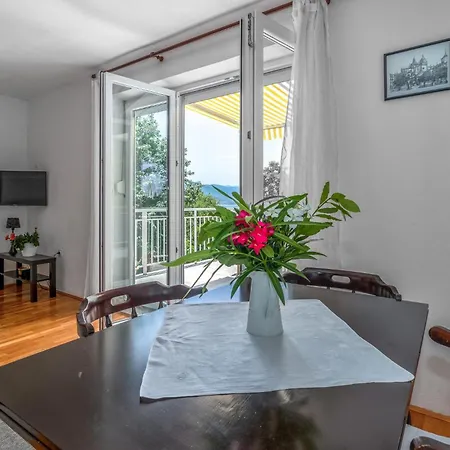 6 Bedroom Gorgeous In *